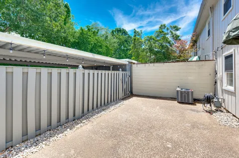 8300 Sawyer Brown Road Nashville TN 37221