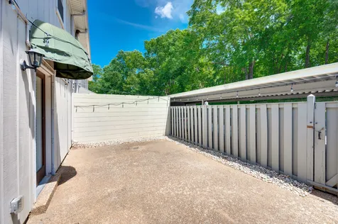8300 Sawyer Brown Road Nashville TN 37221