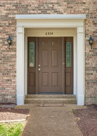 8300 Sawyer Brown Road Nashville TN 37221