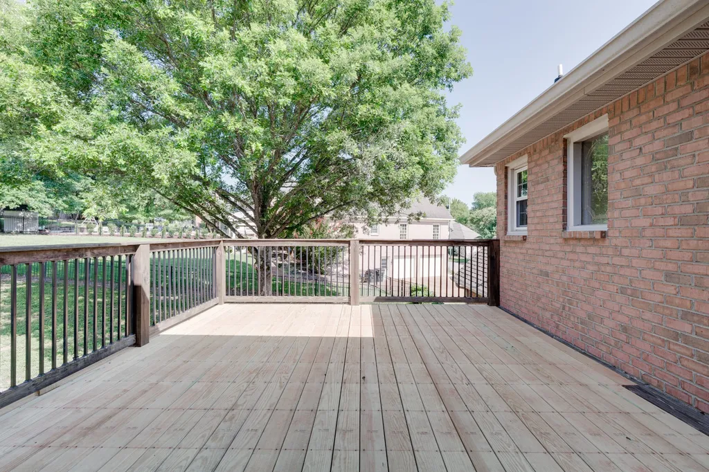 136 Ballentrae Drive Hendersonville TN 37075