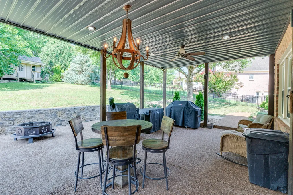 136 Ballentrae Drive Hendersonville TN 37075