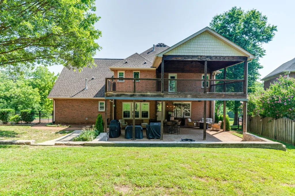 136 Ballentrae Drive Hendersonville TN 37075