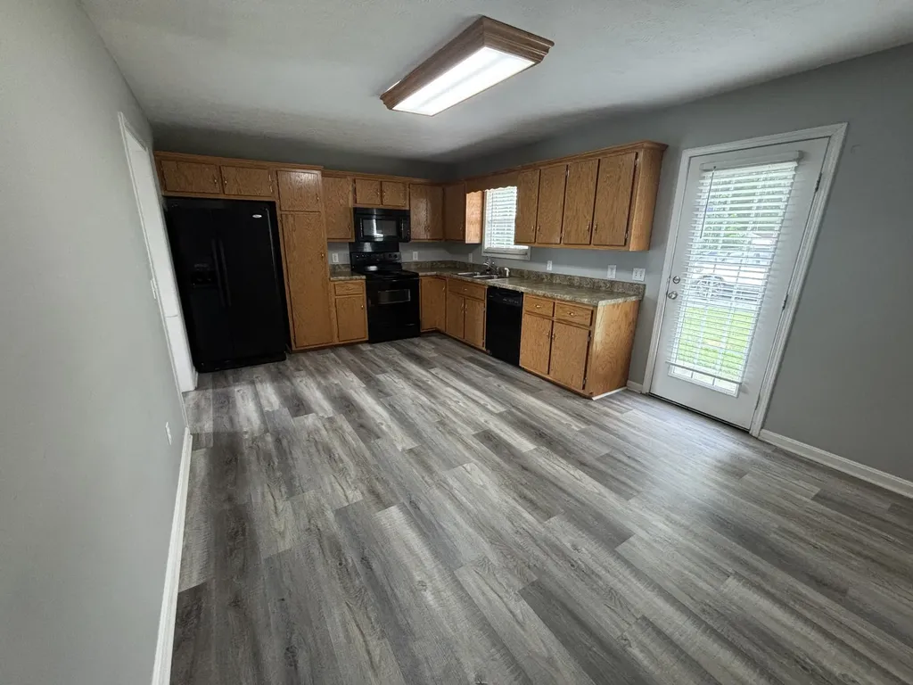 84 Kristen Drive Lafayette TN 37083
