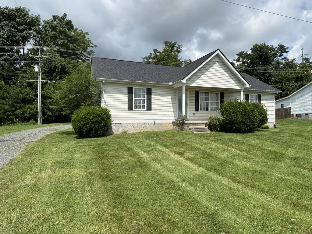 84 Kristen Drive Lafayette TN 37083