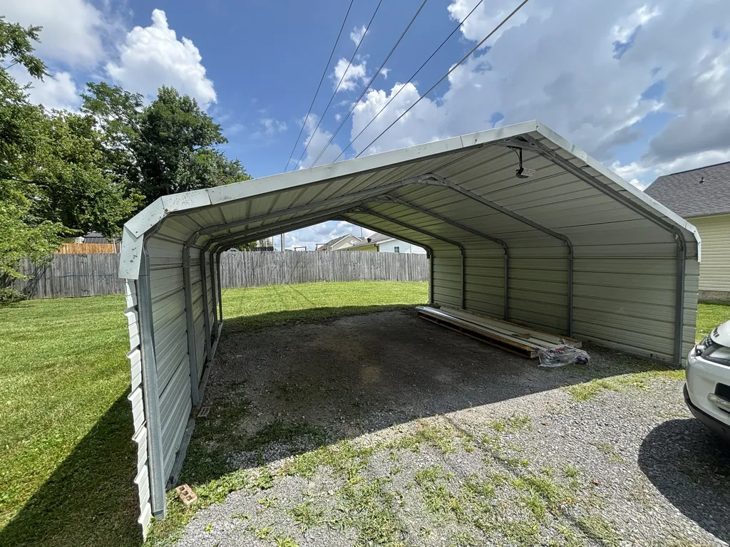84 Kristen Drive Lafayette TN 37083