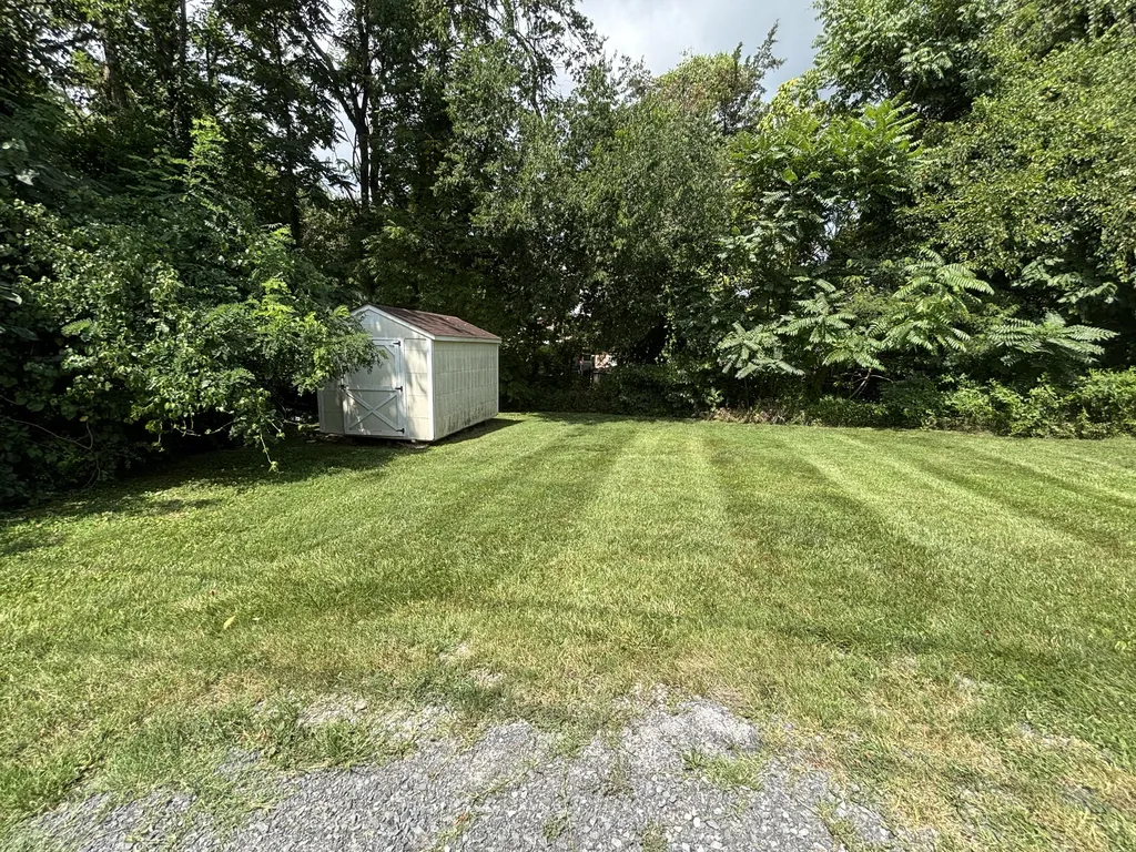 84 Kristen Drive Lafayette TN 37083