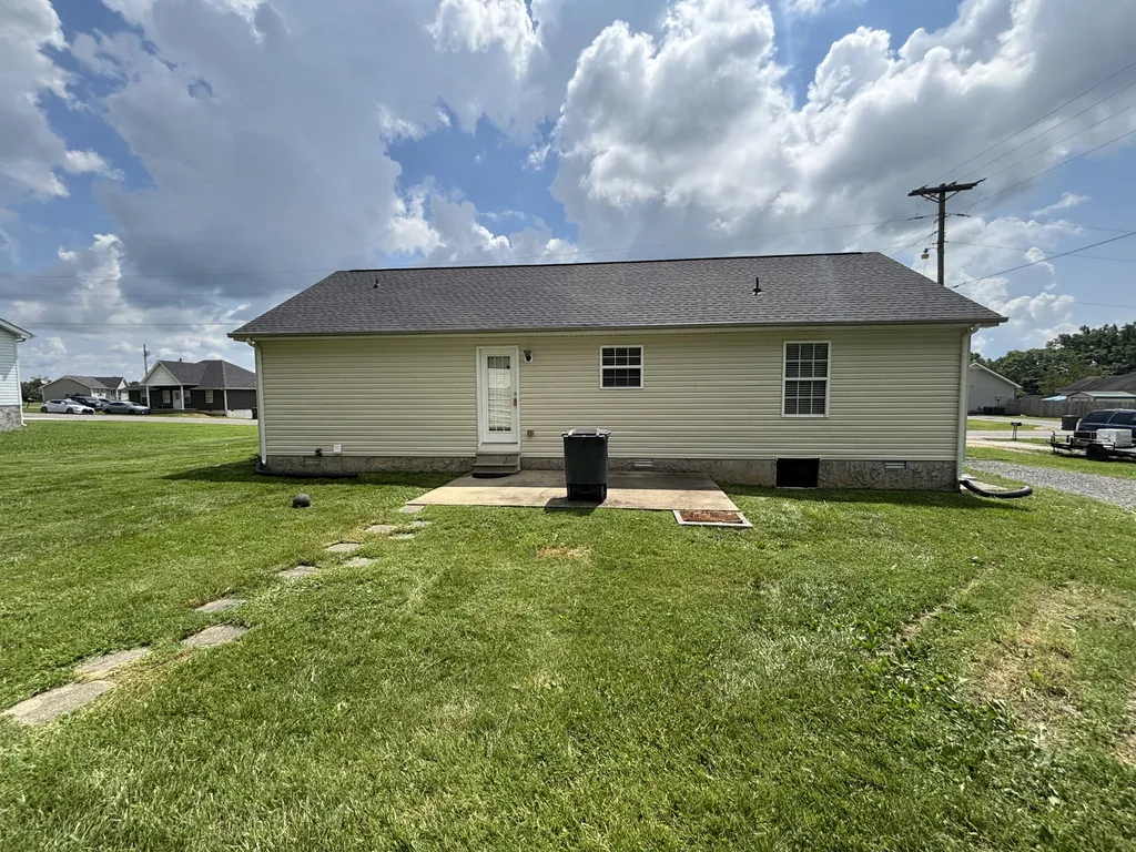 84 Kristen Drive Lafayette TN 37083