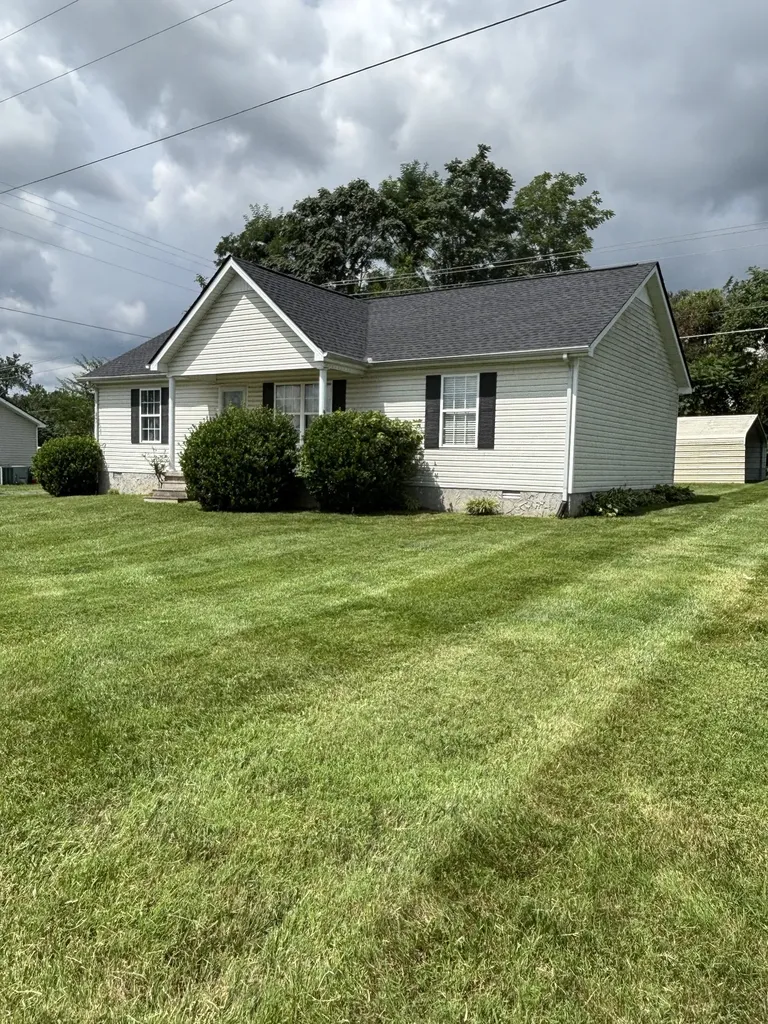 84 Kristen Drive Lafayette TN 37083