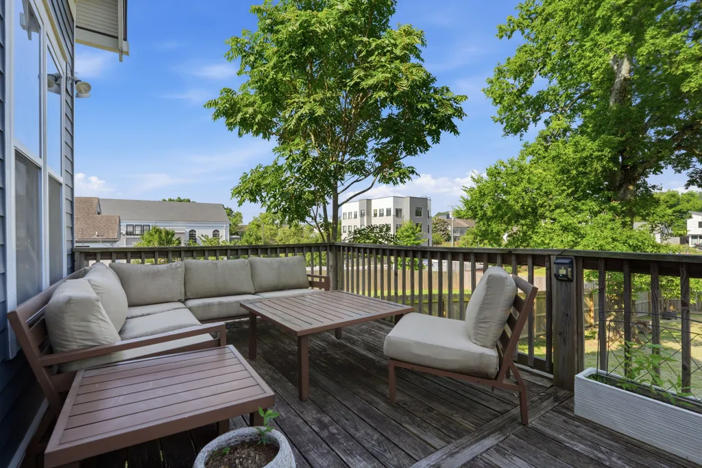 1610 Riverside Drive Nashville TN 37216