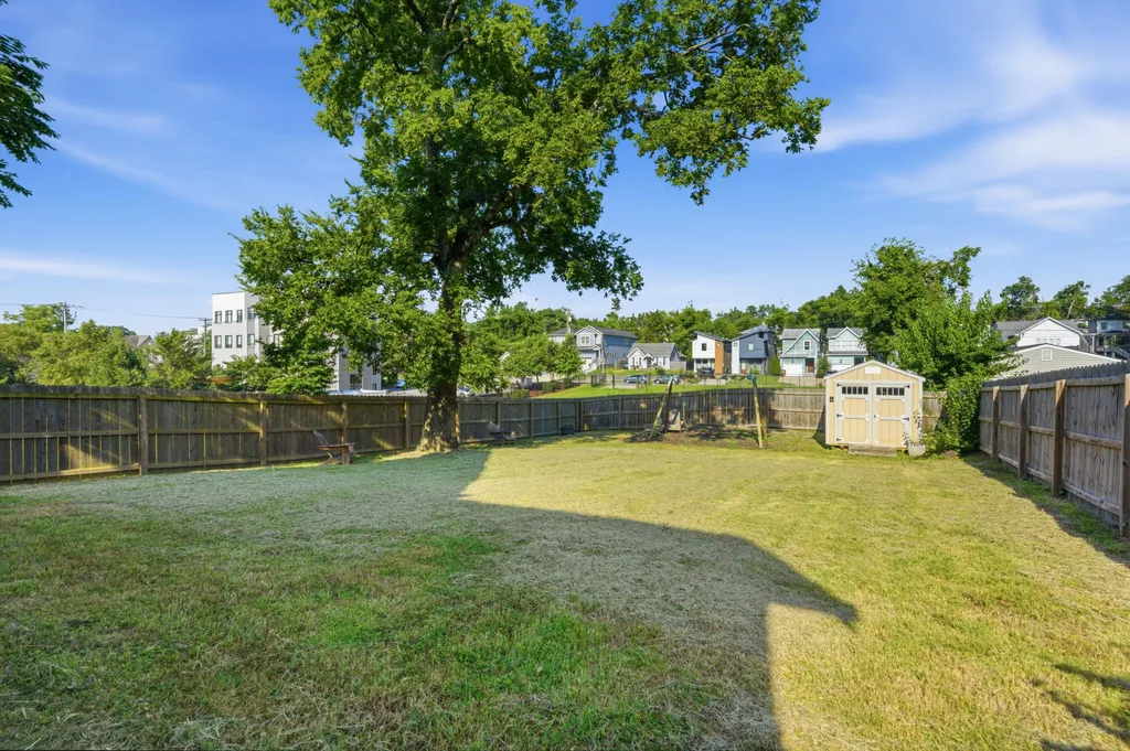 1610 Riverside Drive Nashville TN 37216