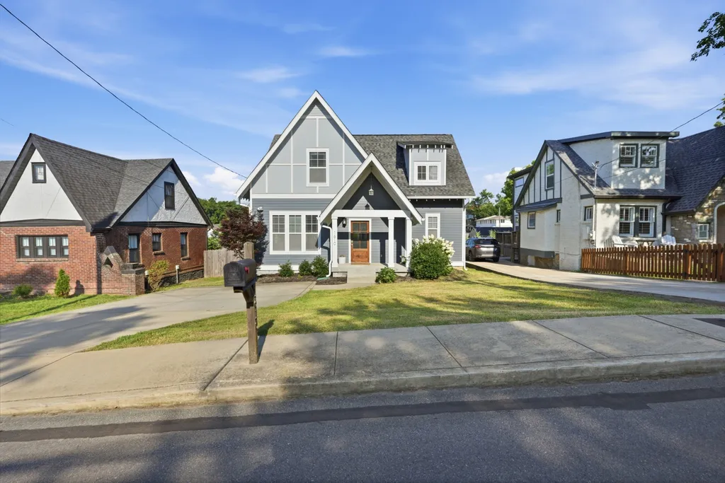 1610 Riverside Drive Nashville TN 37216