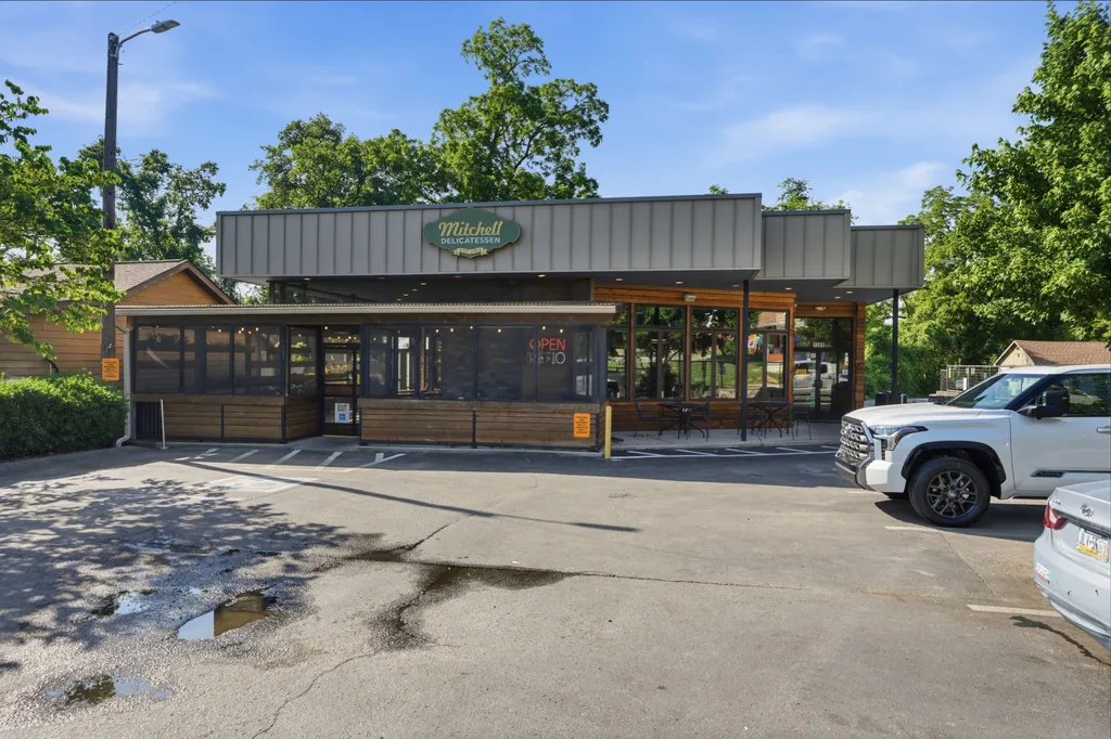 1610 Riverside Drive Nashville TN 37216