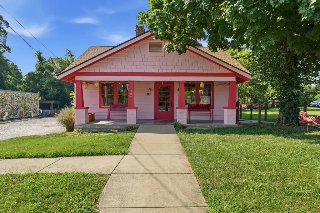1610 Riverside Drive Nashville TN 37216