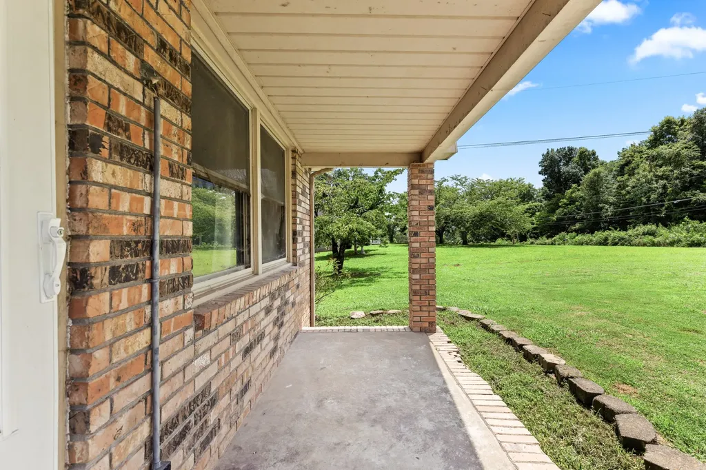 5664 Eatons Creek Road Joelton TN 37080