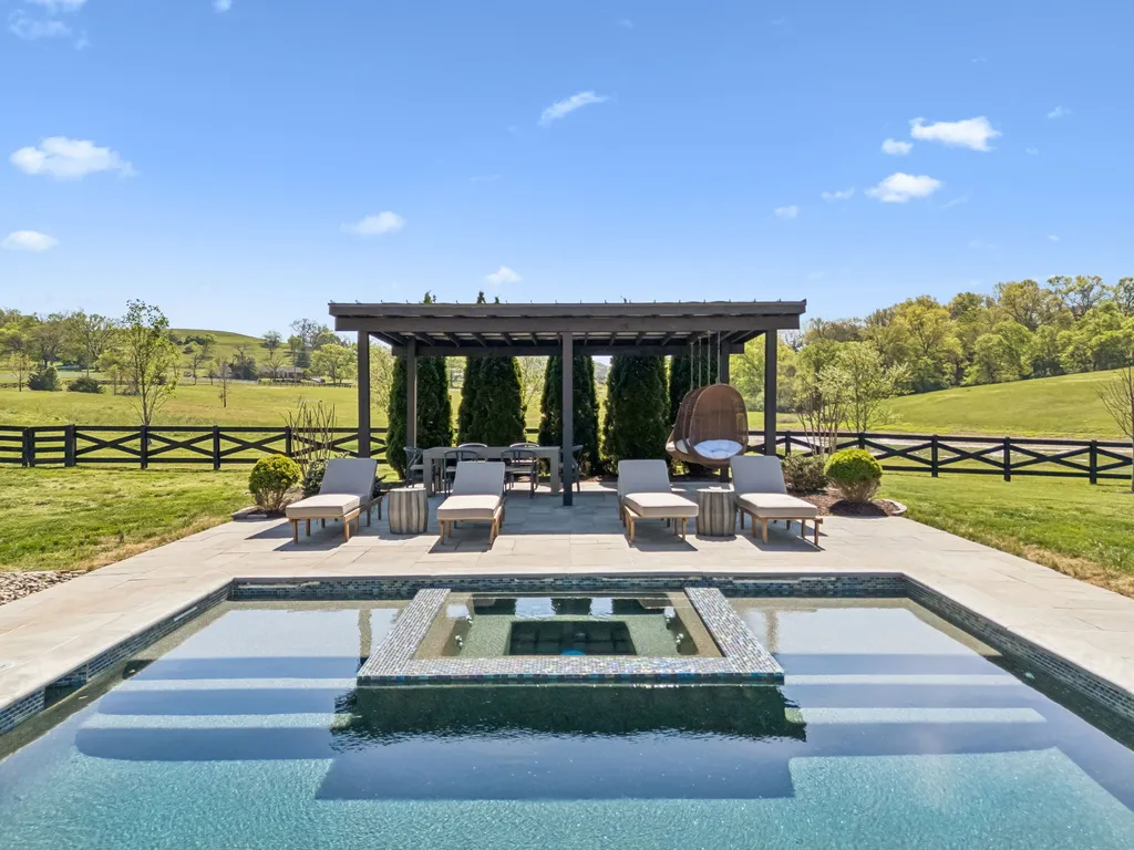 4067 Carters Creek Pike Franklin TN 37064