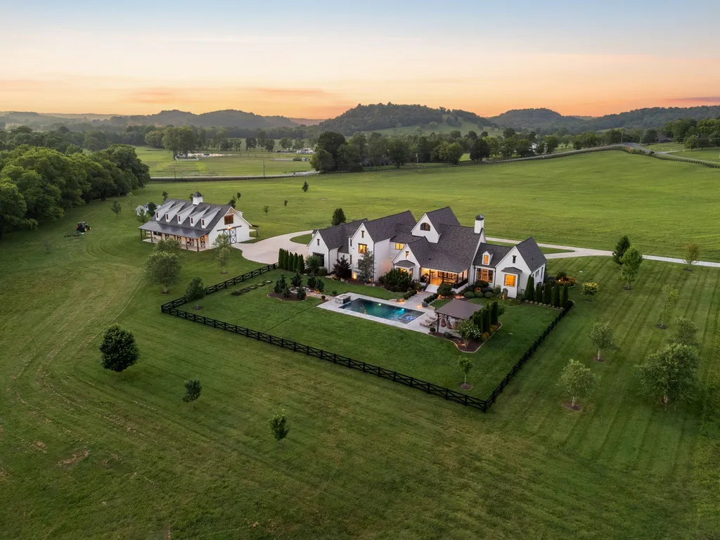 4067 Carters Creek Pike Franklin TN 37064