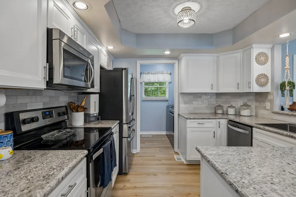 114 Kenwood Drive Portland TN 37148
