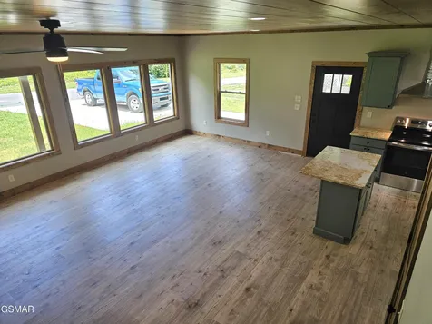 2613 Highland Park Drive Pigeon Forge TN 37863