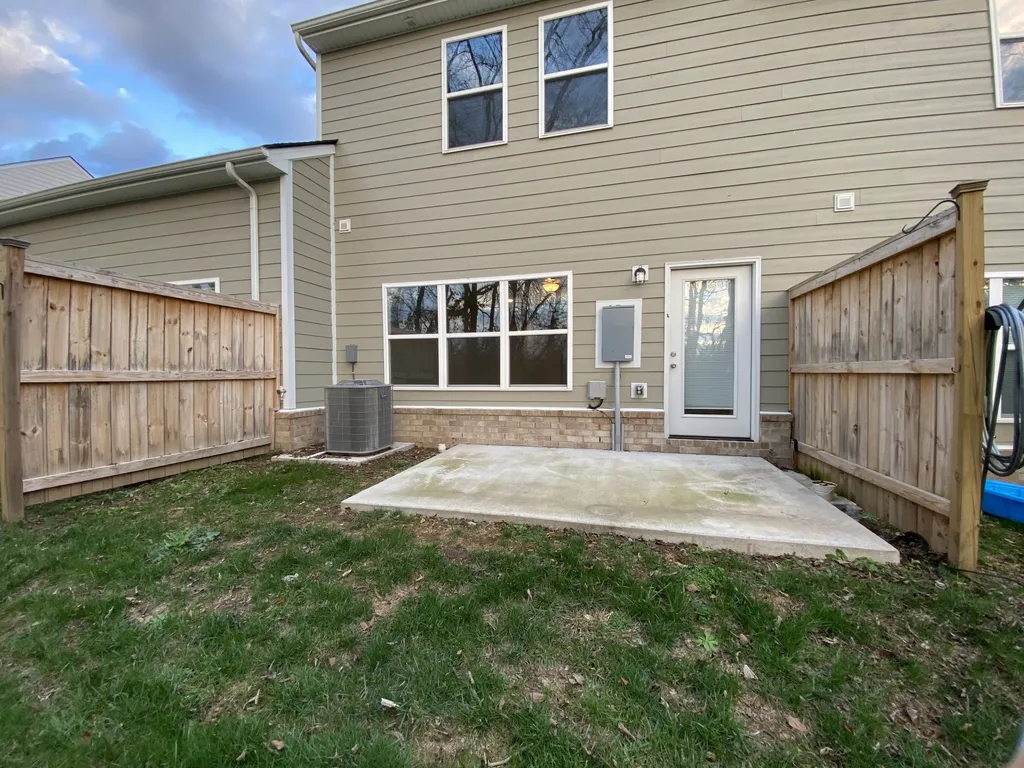 352 Banbury Drive Gallatin TN 37066