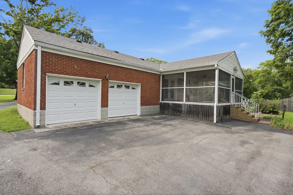 502 N Marthona Road Madison TN 37115