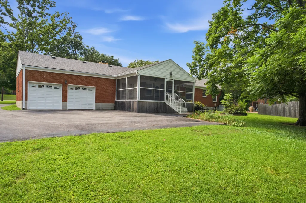 502 N Marthona Road Madison TN 37115