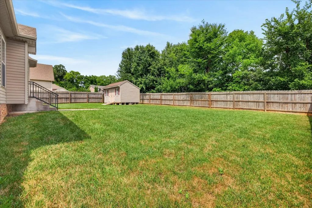 104 Thomas Traylor Lane Clarksville TN 37043