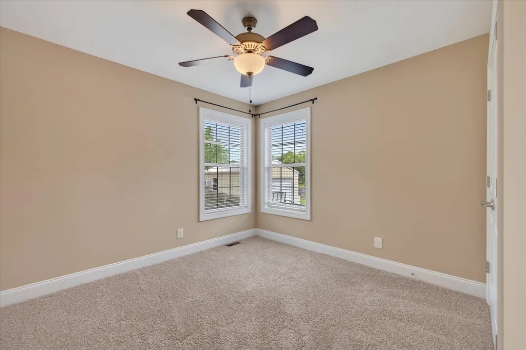 104 Thomas Traylor Lane Clarksville TN 37043