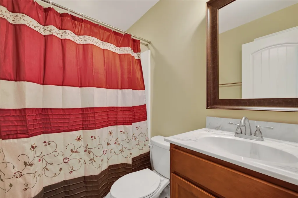 104 Thomas Traylor Lane Clarksville TN 37043