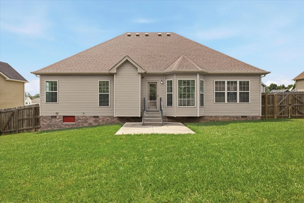 104 Thomas Traylor Lane Clarksville TN 37043