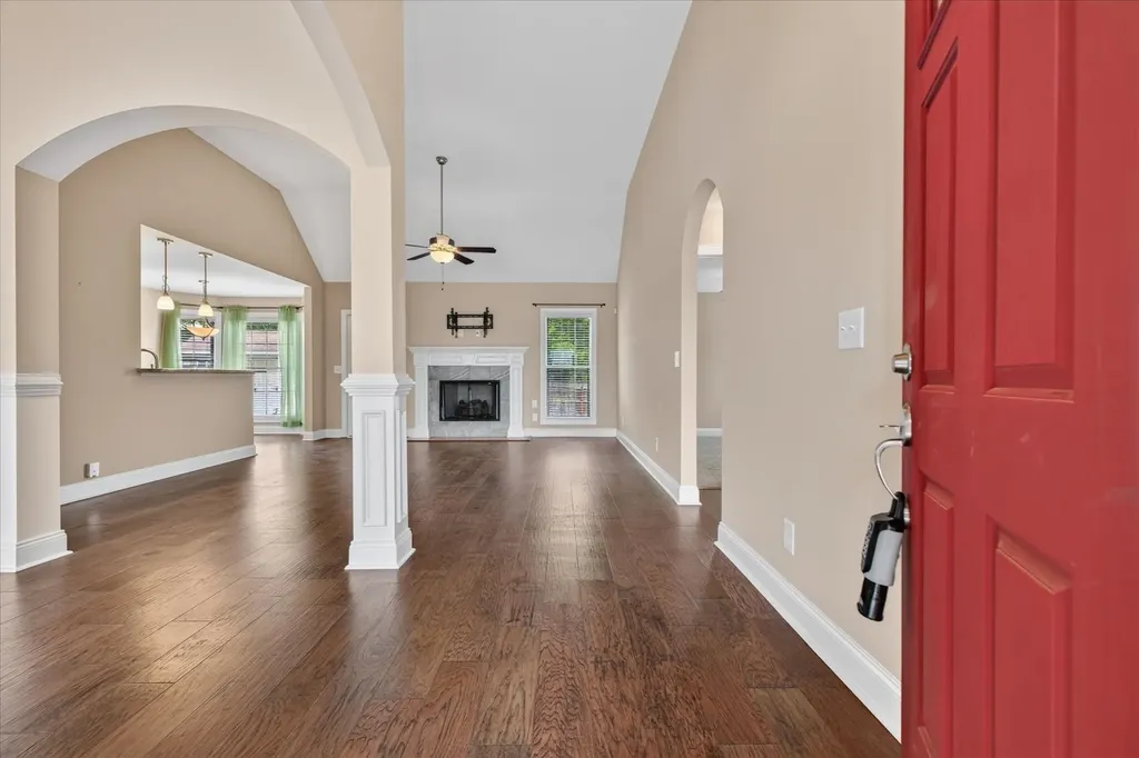 104 Thomas Traylor Lane Clarksville TN 37043