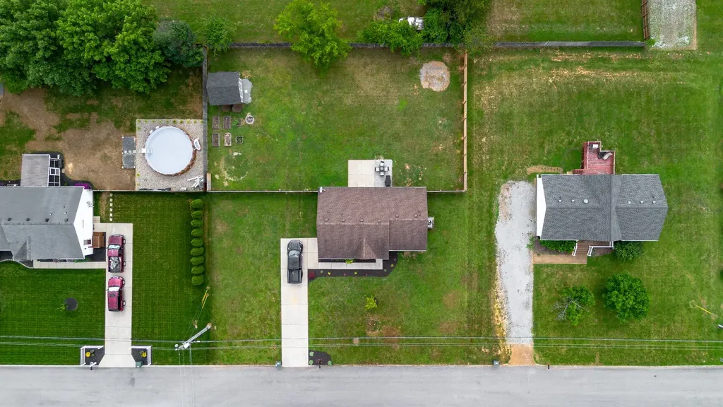 107 Locke Court Portland TN 37148