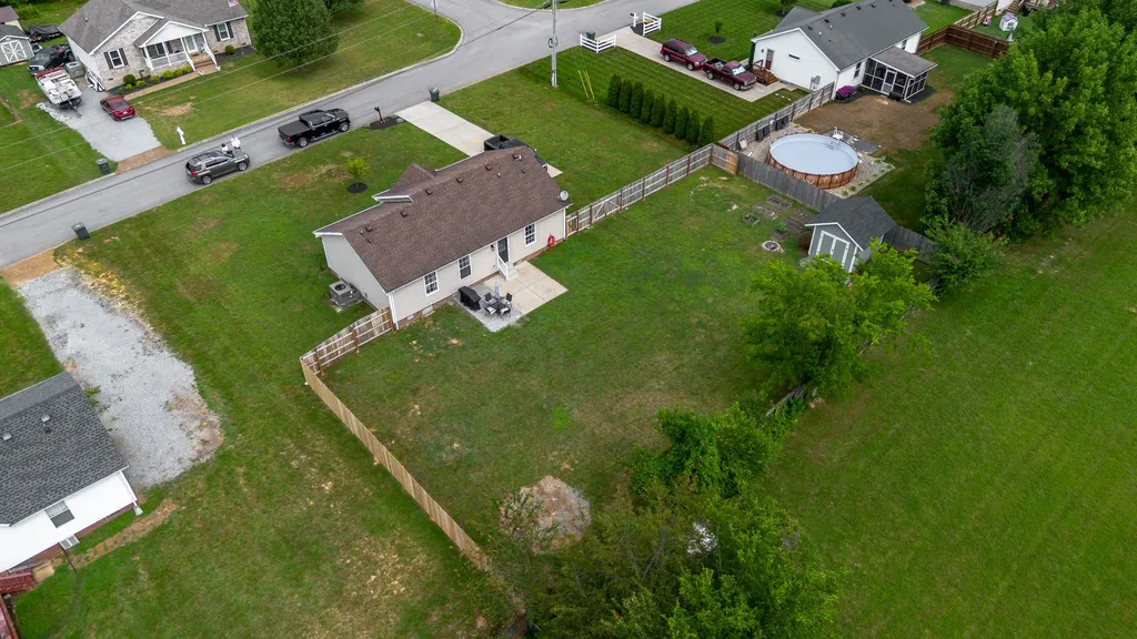 107 Locke Court Portland TN 37148