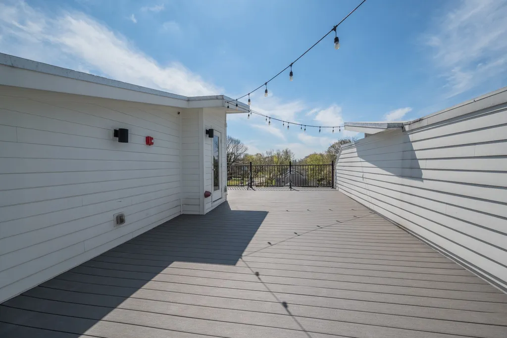 345 Douglas Avenue Nashville TN 37207