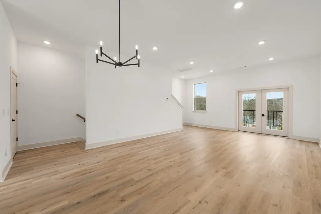 7341 Charlotte Pike Nashville TN 37209