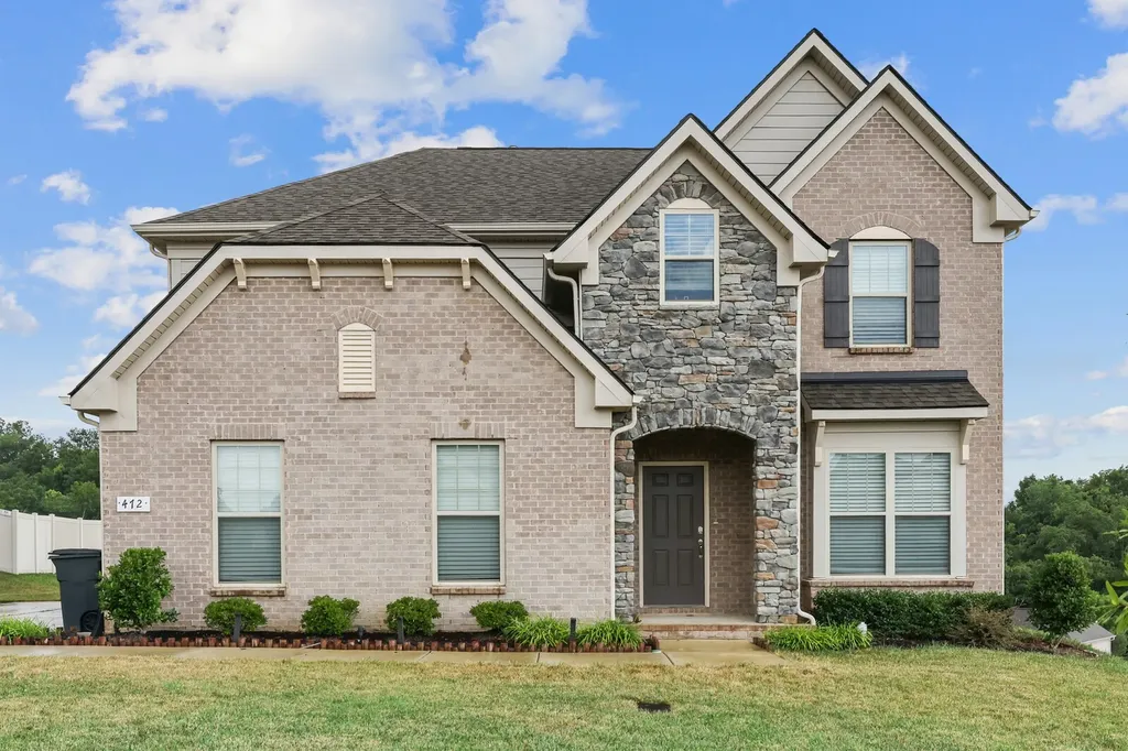 472 Norman Way Hendersonville TN 37075