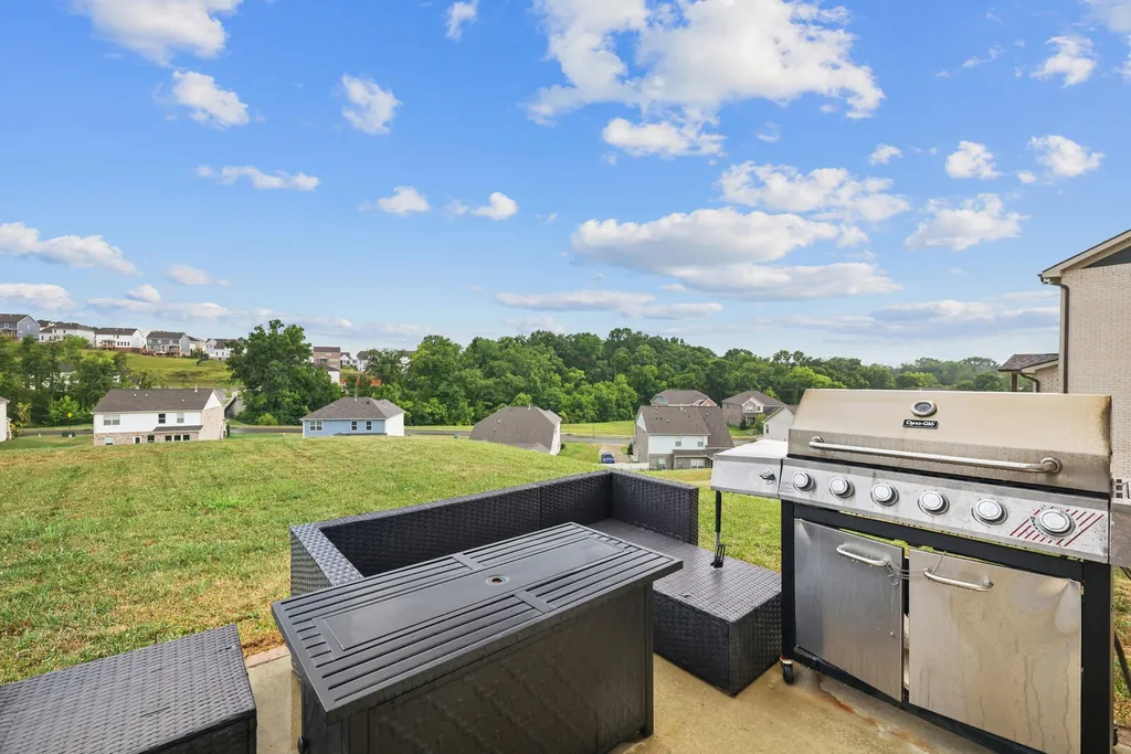 472 Norman Way Hendersonville TN 37075