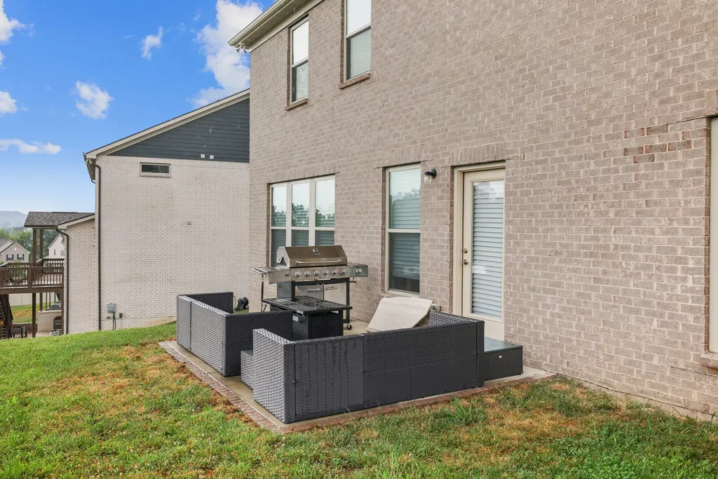 472 Norman Way Hendersonville TN 37075