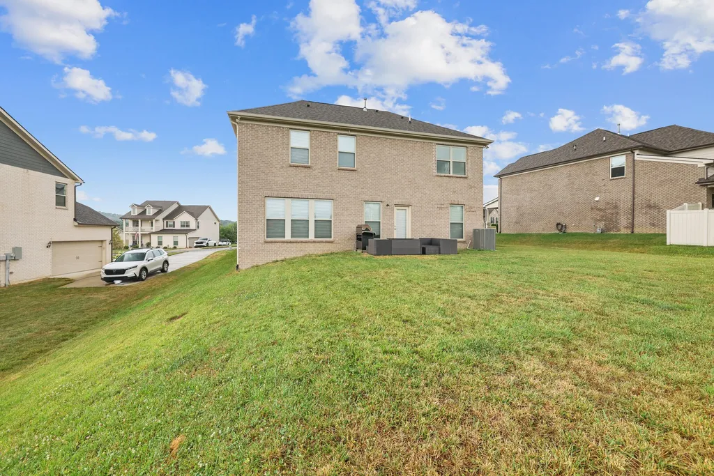 472 Norman Way Hendersonville TN 37075