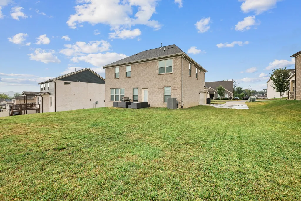 472 Norman Way Hendersonville TN 37075