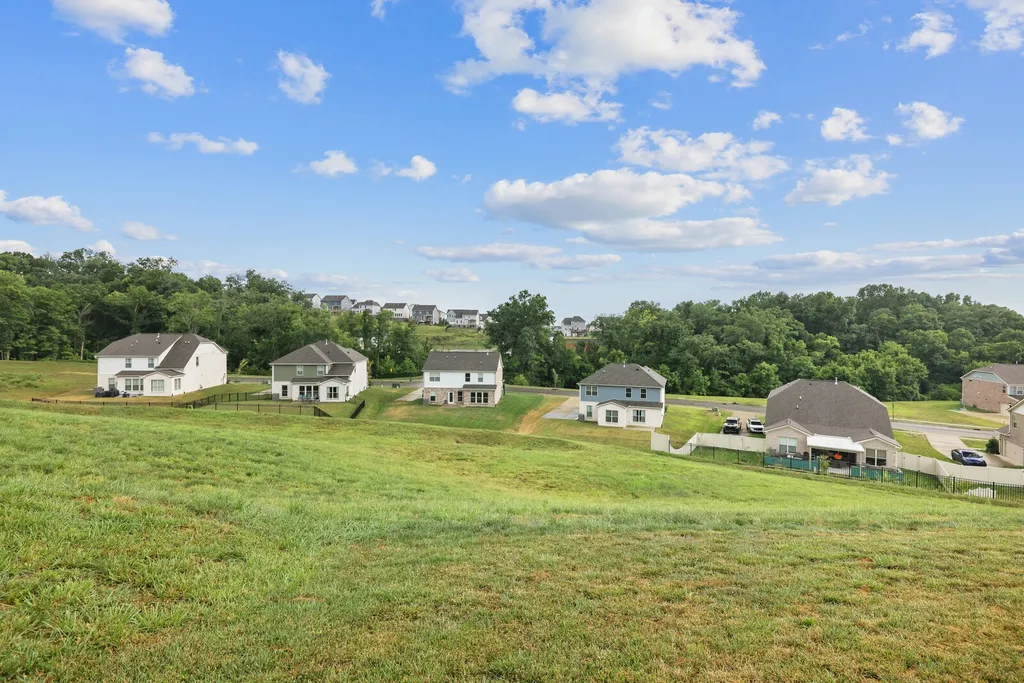 472 Norman Way Hendersonville TN 37075
