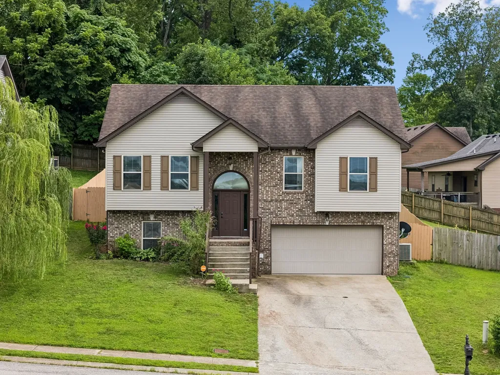 717 Arrowfield Drive Clarksville TN 37042