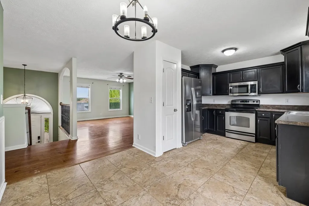 717 Arrowfield Drive Clarksville TN 37042