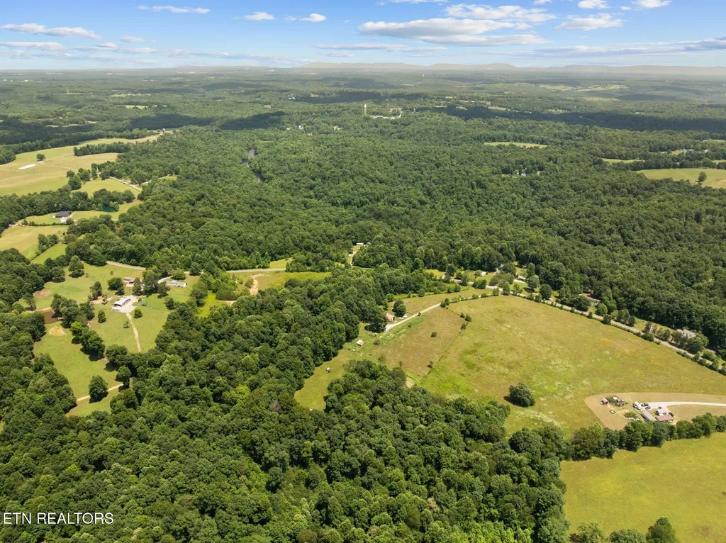 0 W Lake Road Sparta TN 38583