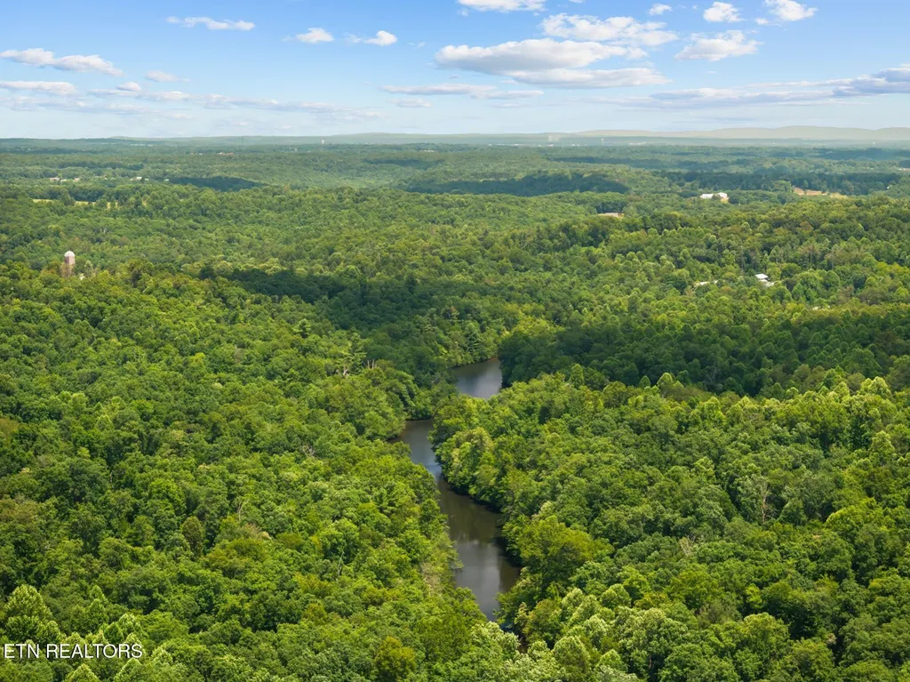 0 W Lake Road Sparta TN 38583