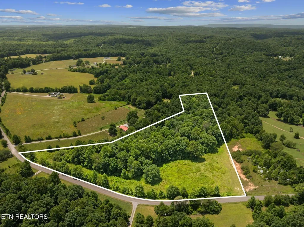 0 W Lake Road Sparta TN 38583