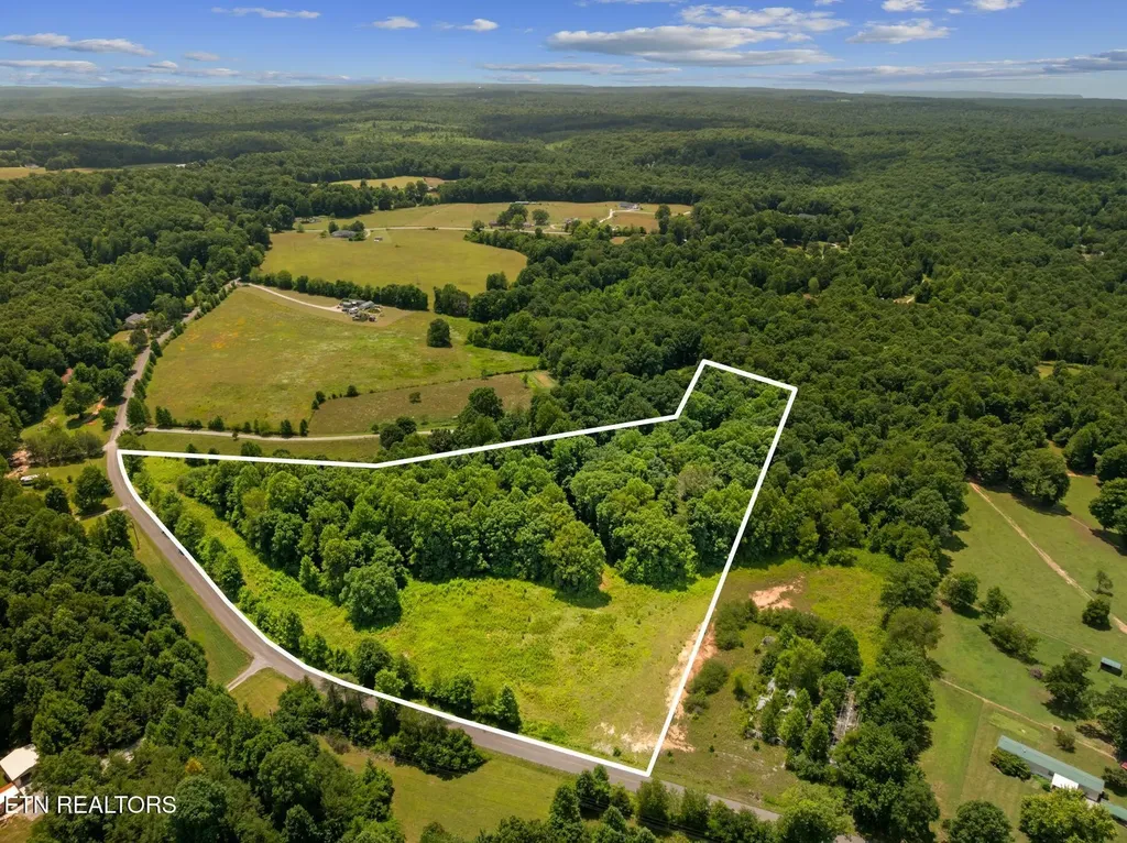 0 W Lake Road Sparta TN 38583