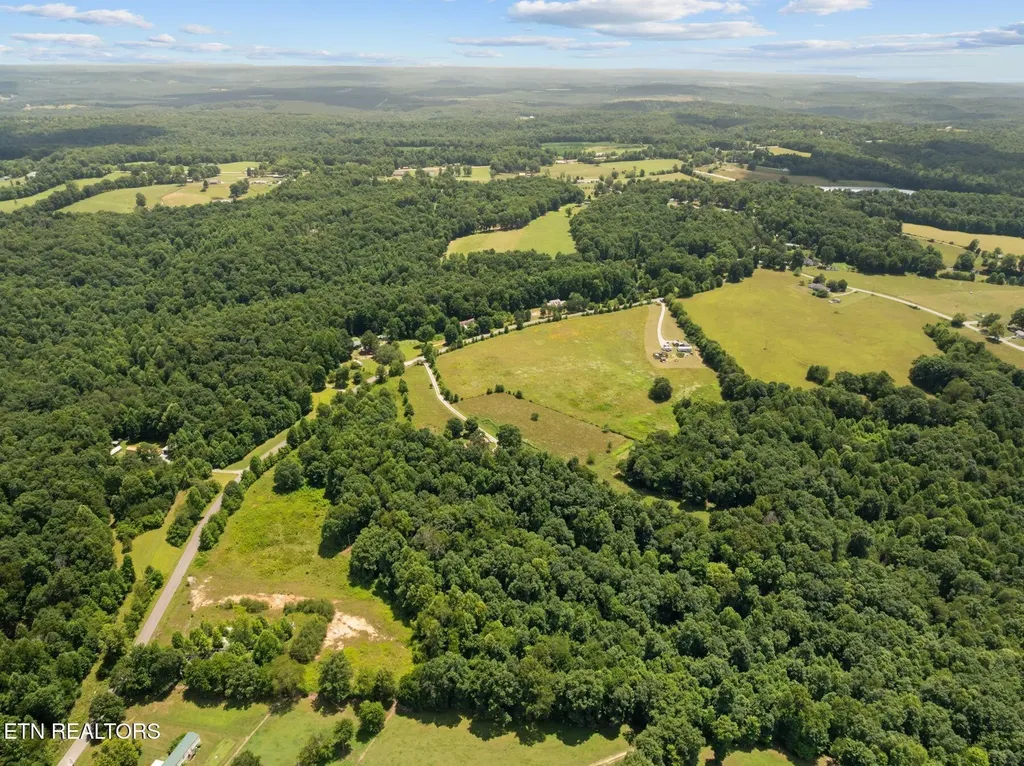 0 W Lake Road Sparta TN 38583