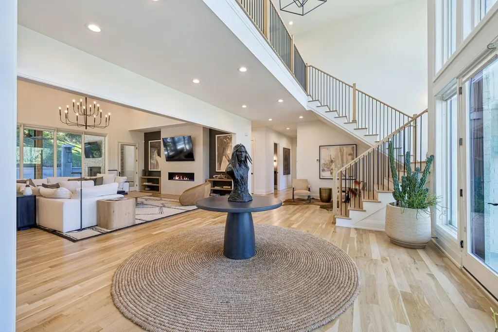 1323 Harding Place Nashville TN 37215