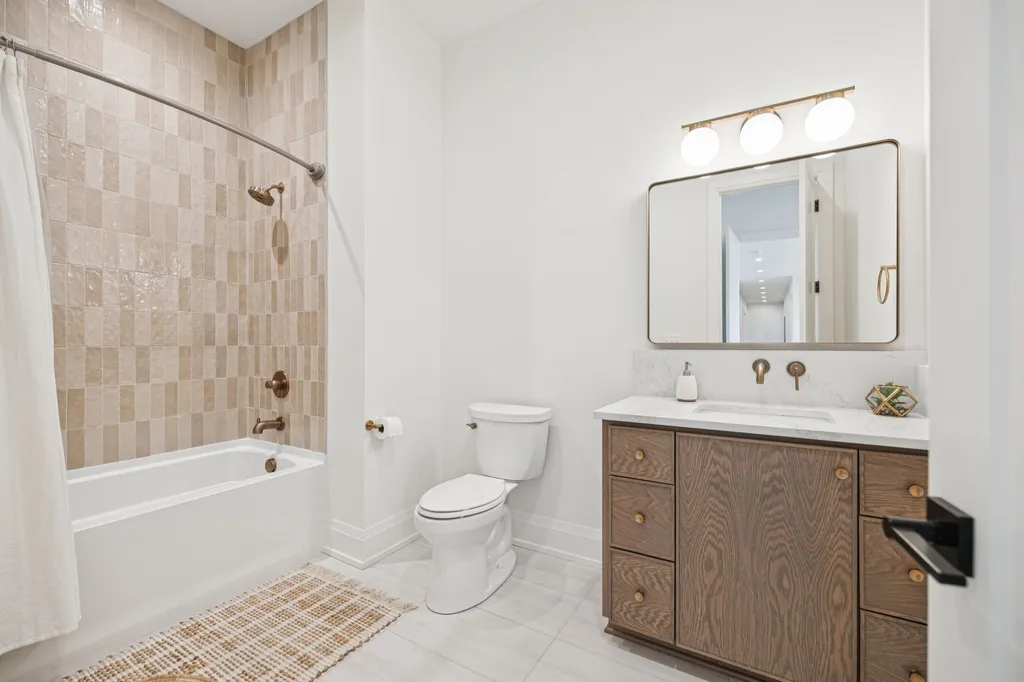 1323 Harding Place Nashville TN 37215