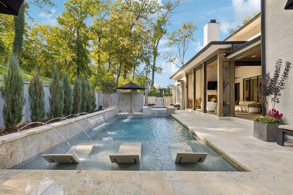 1323 Harding Place Nashville TN 37215